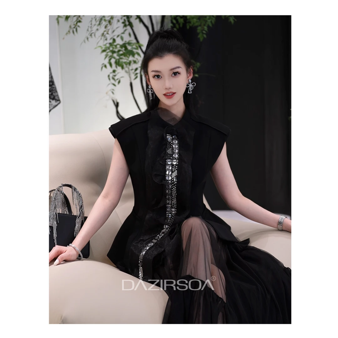 “我即是我”时尚高订璀璨钻饰个性西装马甲 X685