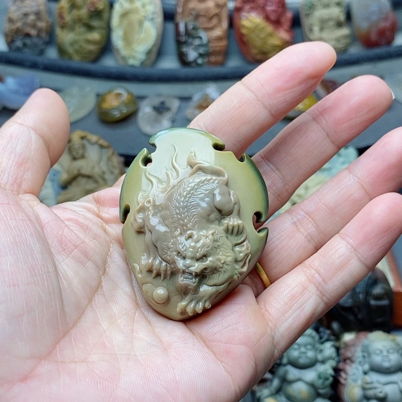 【闪购商品】定制石英质玉吊坠未镶嵌