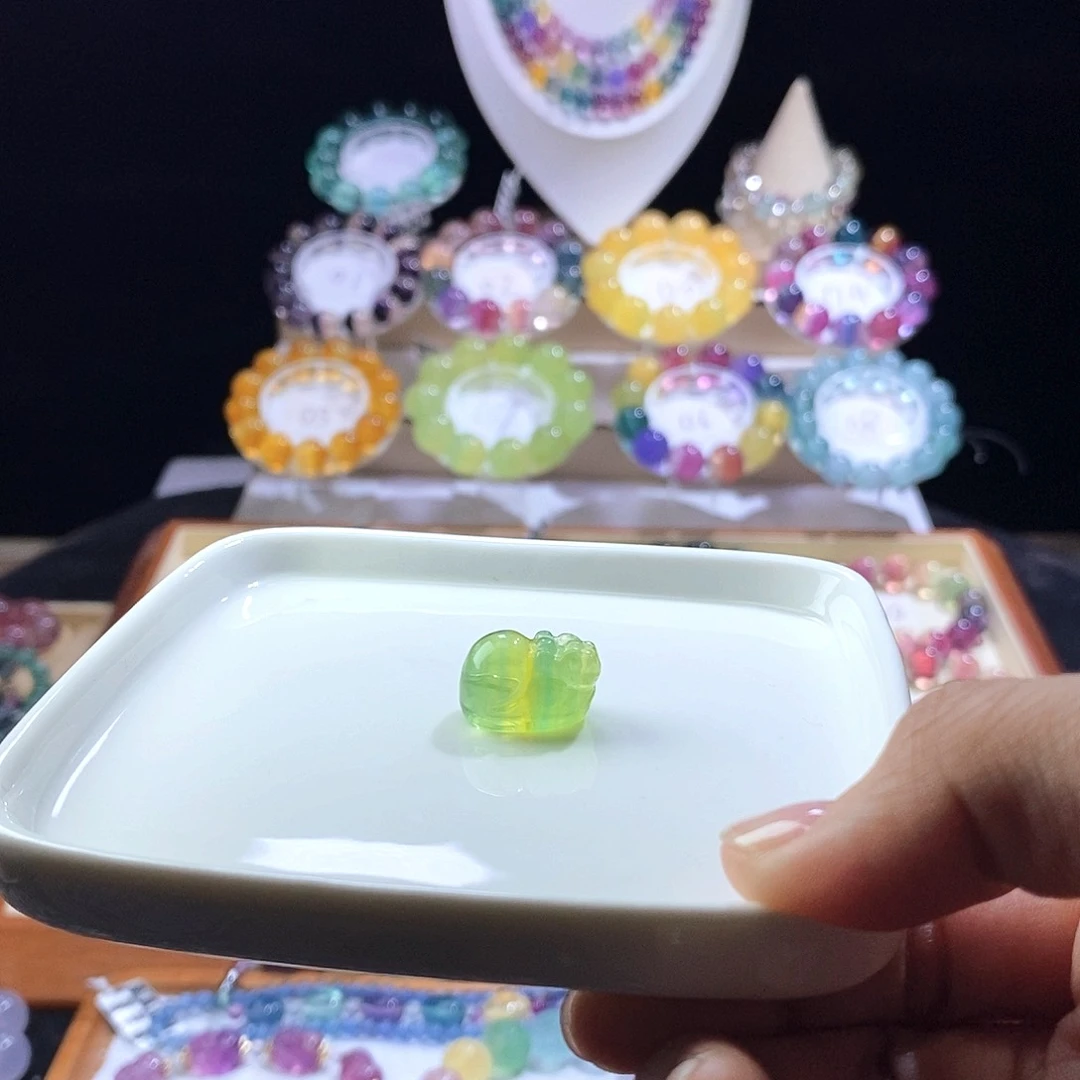 a***a手链未镶嵌萤石16貔恘
