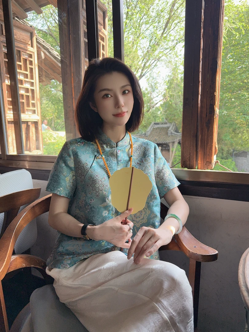 GONG QUE【凤凰宝相】新中式桑蚕丝斜襟提花宋锦短袖上衣 243010