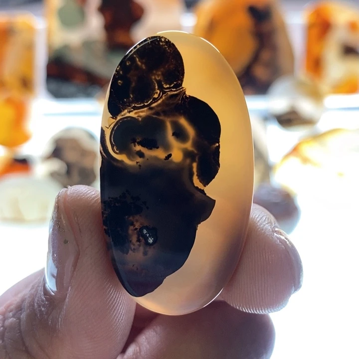 玛瑙/玉髓颈饰未镶嵌