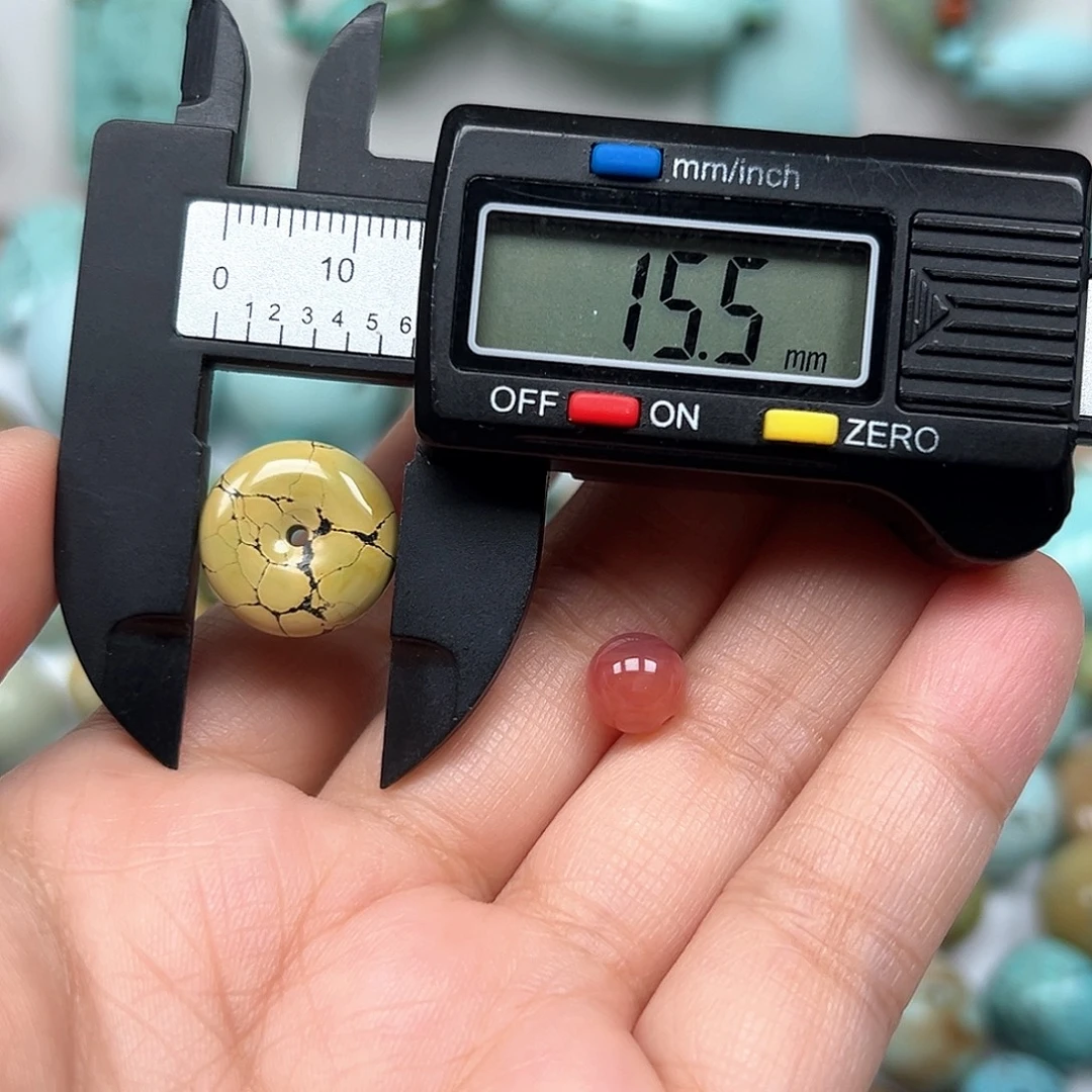 南红玛瑙未镶嵌珠宝奇石