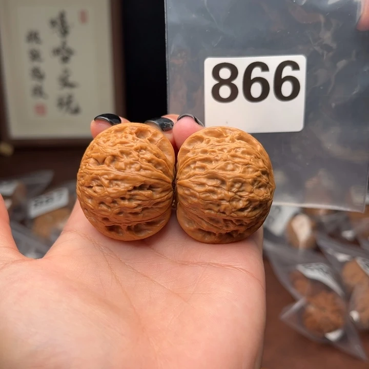 文玩核桃吊坠小*、铁锤40