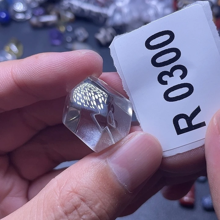 玛瑙/玉髓未镶嵌珠宝半成品白水晶