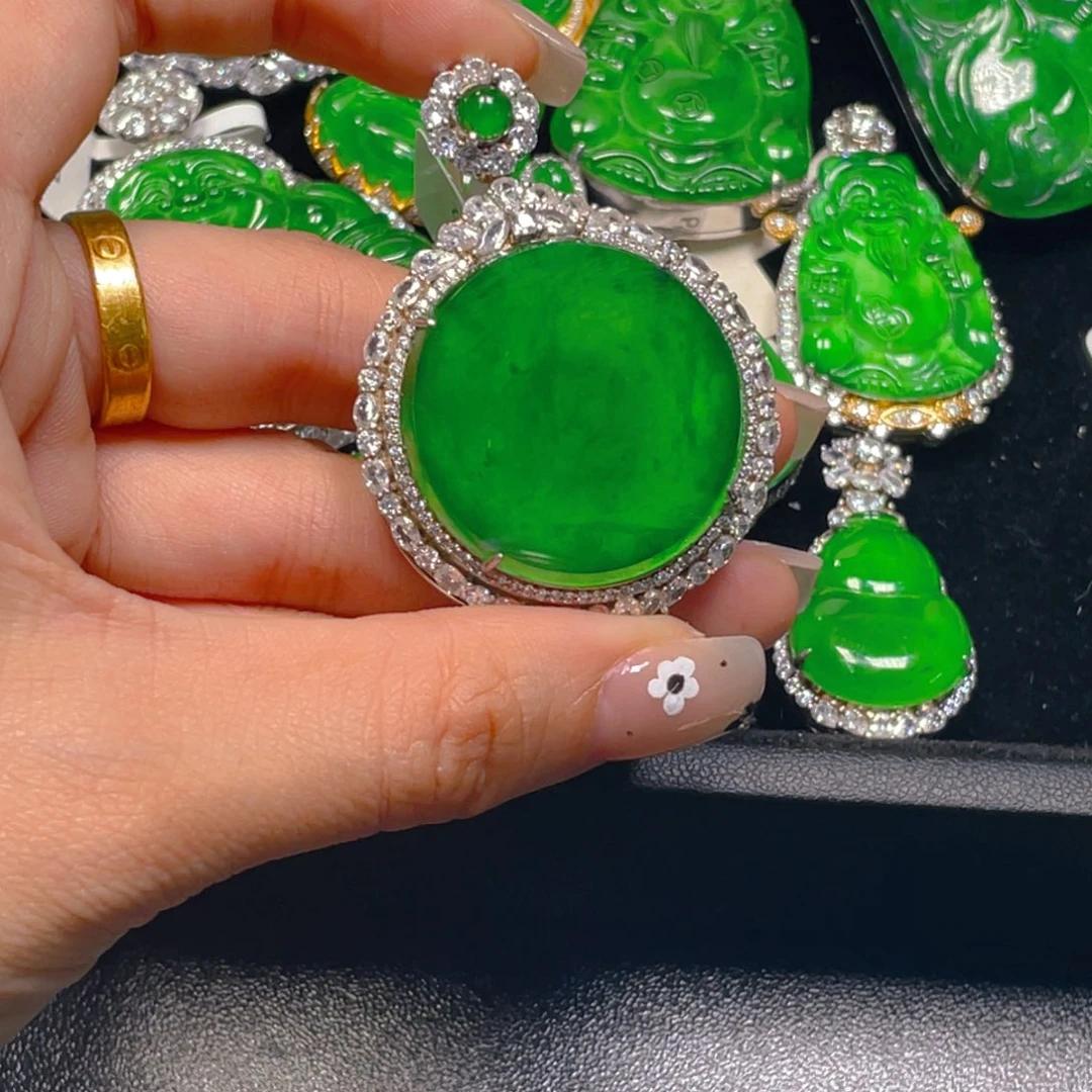 翡翠未镶嵌吊坠(不含链)