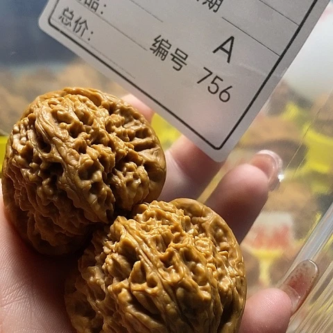 ****何文玩核桃把件自产自销……