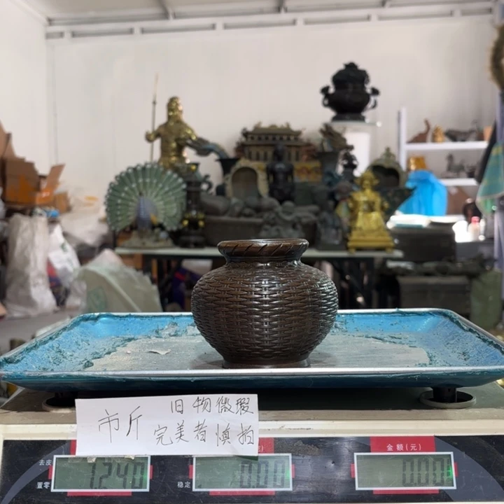 379 铜器物品理性消费