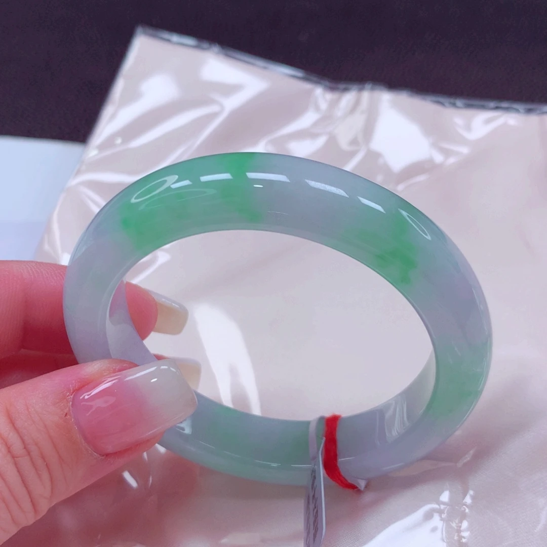 未镶嵌手镯翡翠手镯