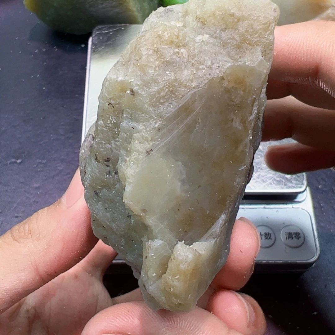 和田玉未镶嵌珠宝半成品