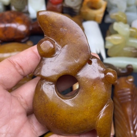 未镶嵌蛇纹石玉颈饰56