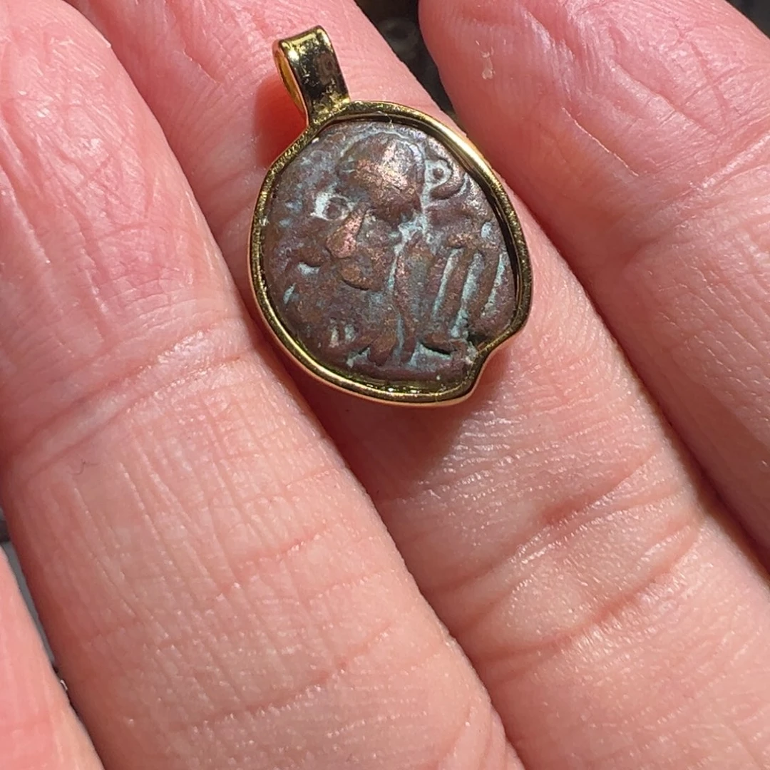 乌***王铜贵霜王币各种各样