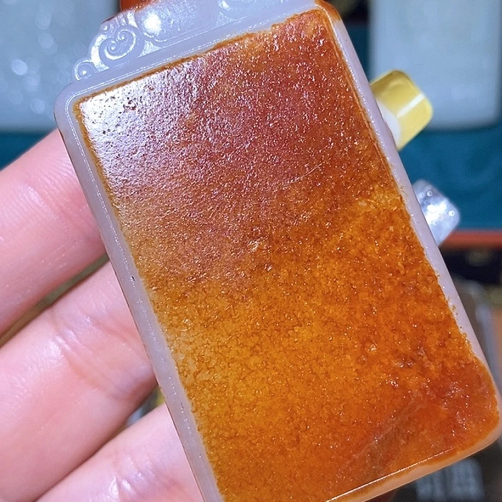 高***！颈饰未镶嵌和田玉