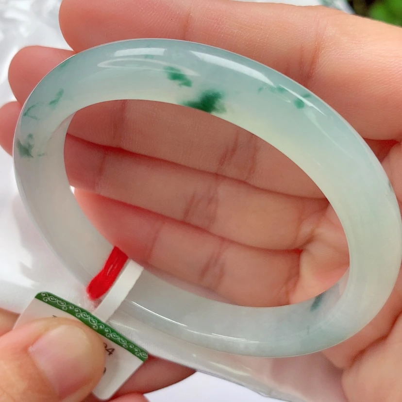 【闪购商品】翡翠手镯（贵妃镯）未镶嵌天然翡翠手镯