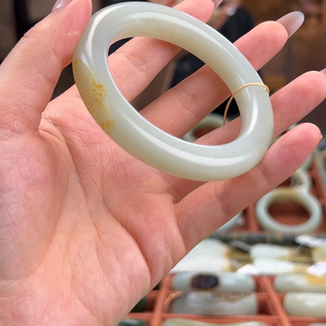 和田玉（子料）未镶嵌手镯