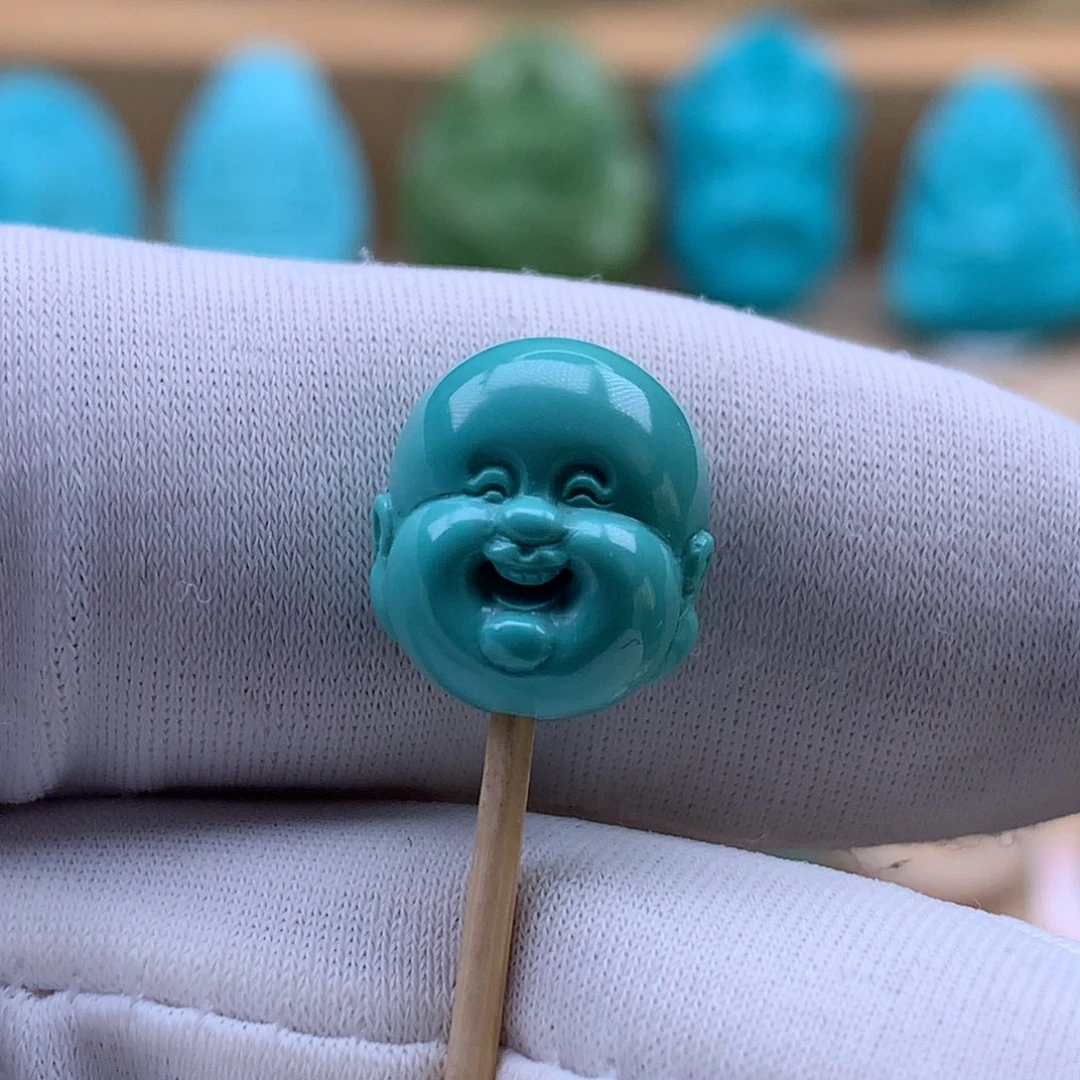 绿松石未镶嵌珠宝奇石