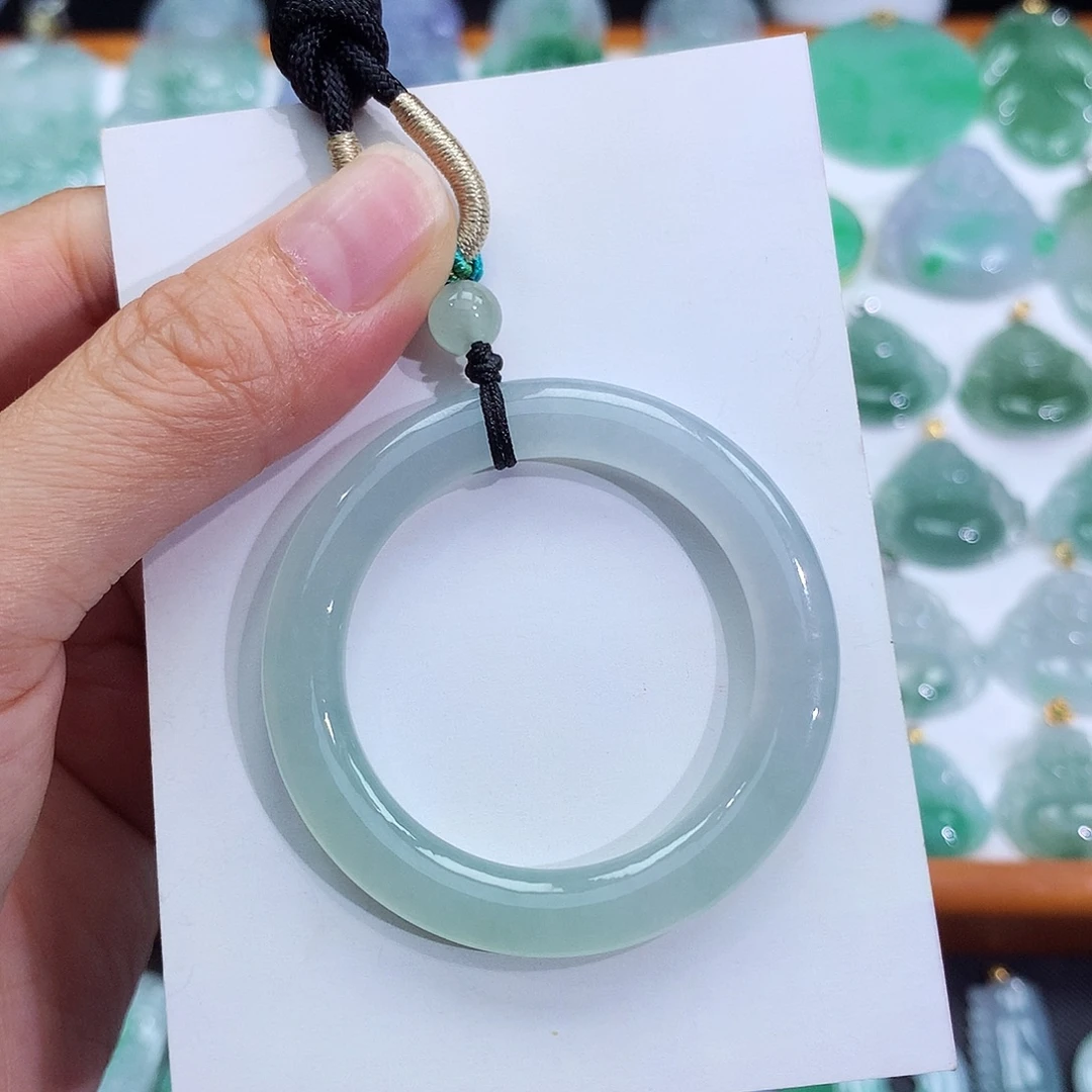 翡翠未镶嵌颈饰翡翠吊坠