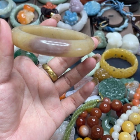 合金石英质玉（黄龙玉）手链S****?