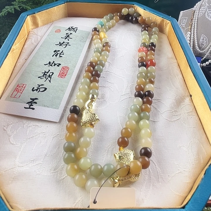 和田玉颈饰未镶嵌楼兰三色108卡8