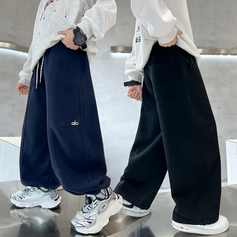 男童秋季韩版运动裤2025新款男孩帅气直筒裤中大童春秋时髦休闲裤