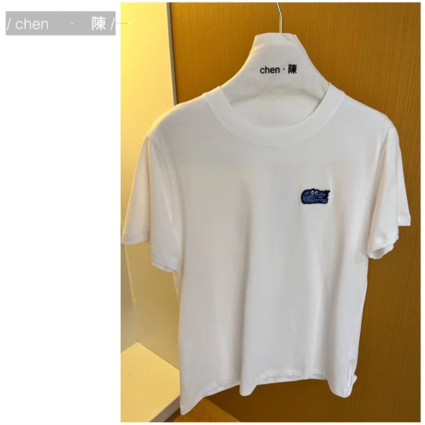 chen·陳  品质款～鳄鱼刺绣圆领T恤