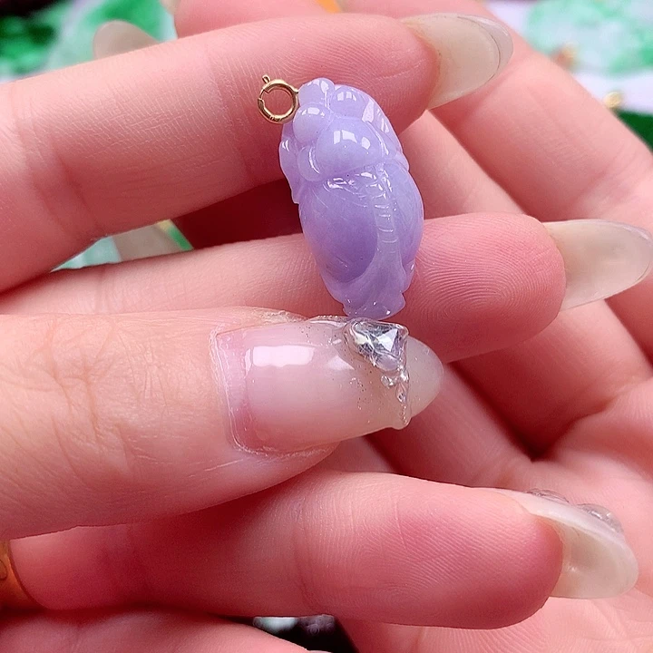 翡翠18K金镶嵌颈饰翡翠