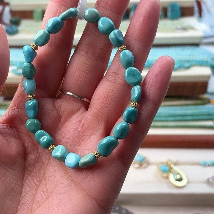 绿松石未镶嵌颈饰