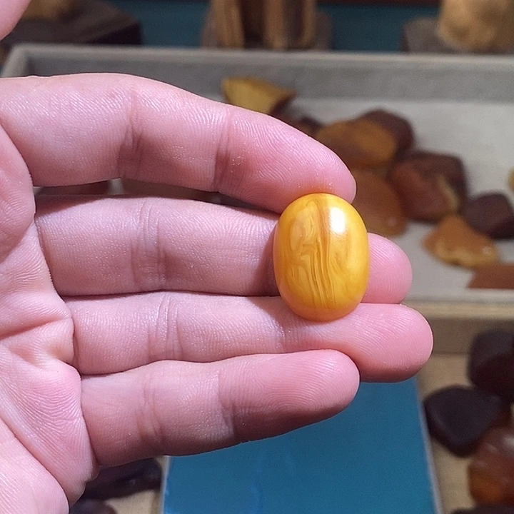 琥珀未镶嵌裸石蜜蜡