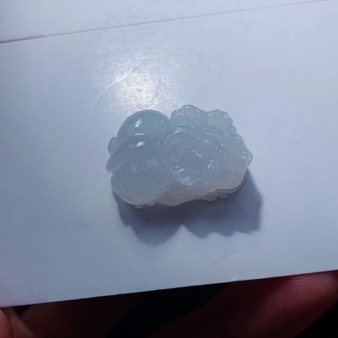 未镶嵌定制翡翠嘴里含珠貔貅