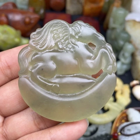 蛇纹石玉未镶嵌颈饰104