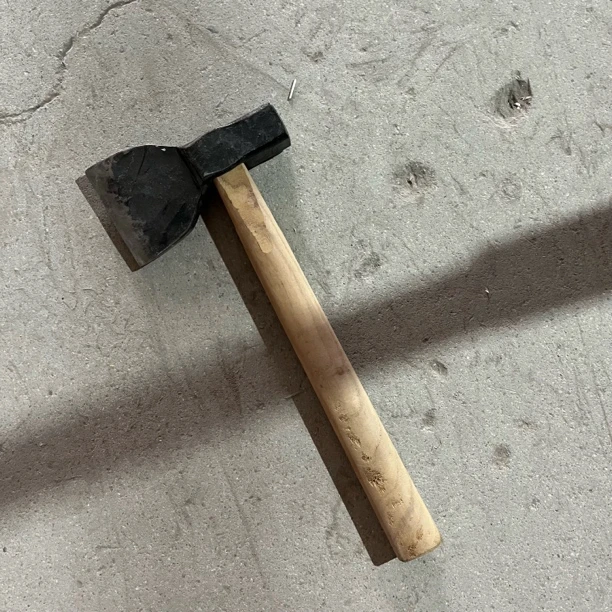 直播间宽体木柄斧 有瑕疵不影响使用