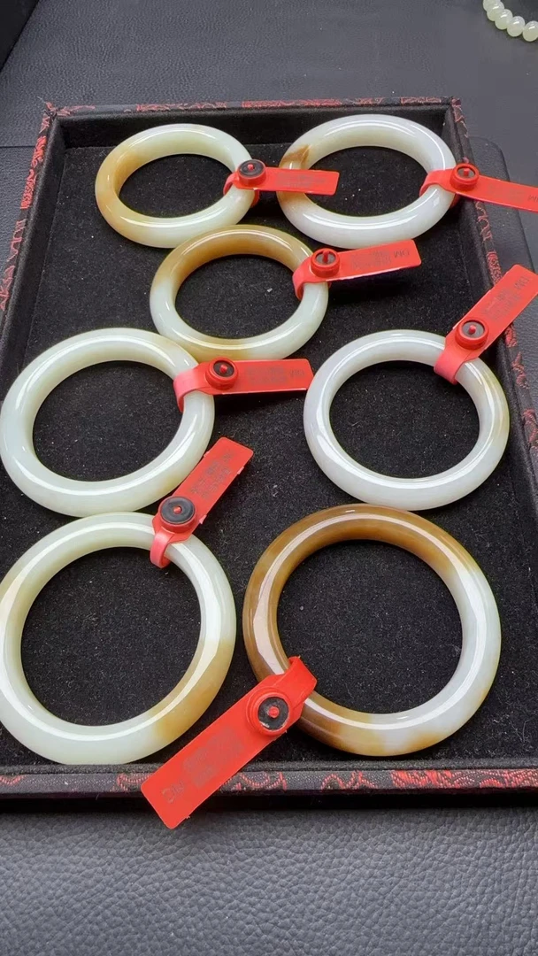 天然新疆和田玉且末金山糖【A】手镯多样性发一  SZ5