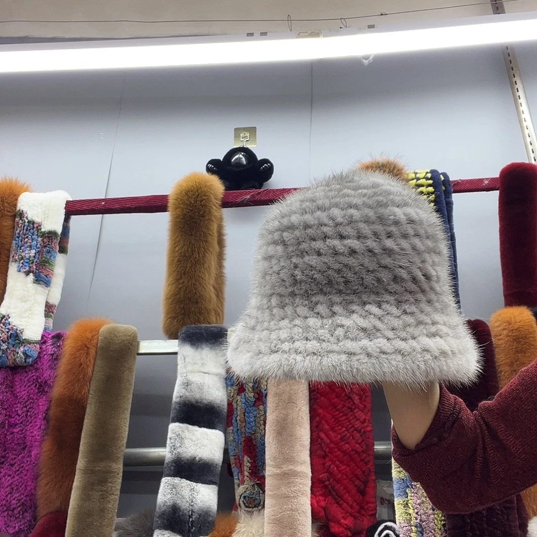 美丽诺羊毛蓝宝石帽子