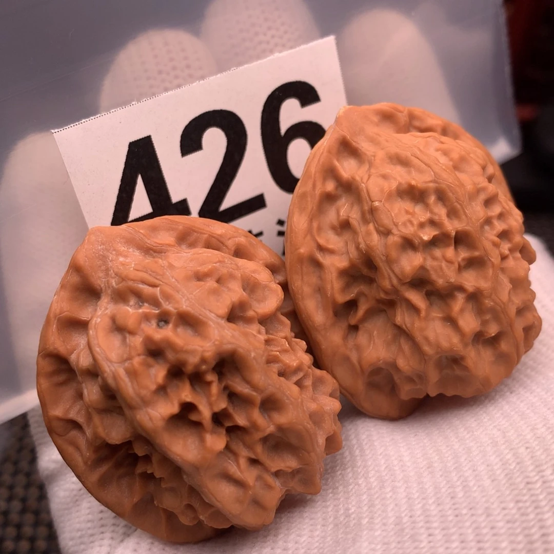 文玩核桃吊坠磐石36