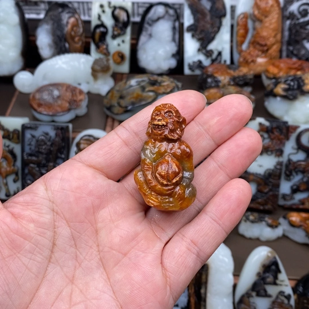 颈饰未镶嵌和田玉