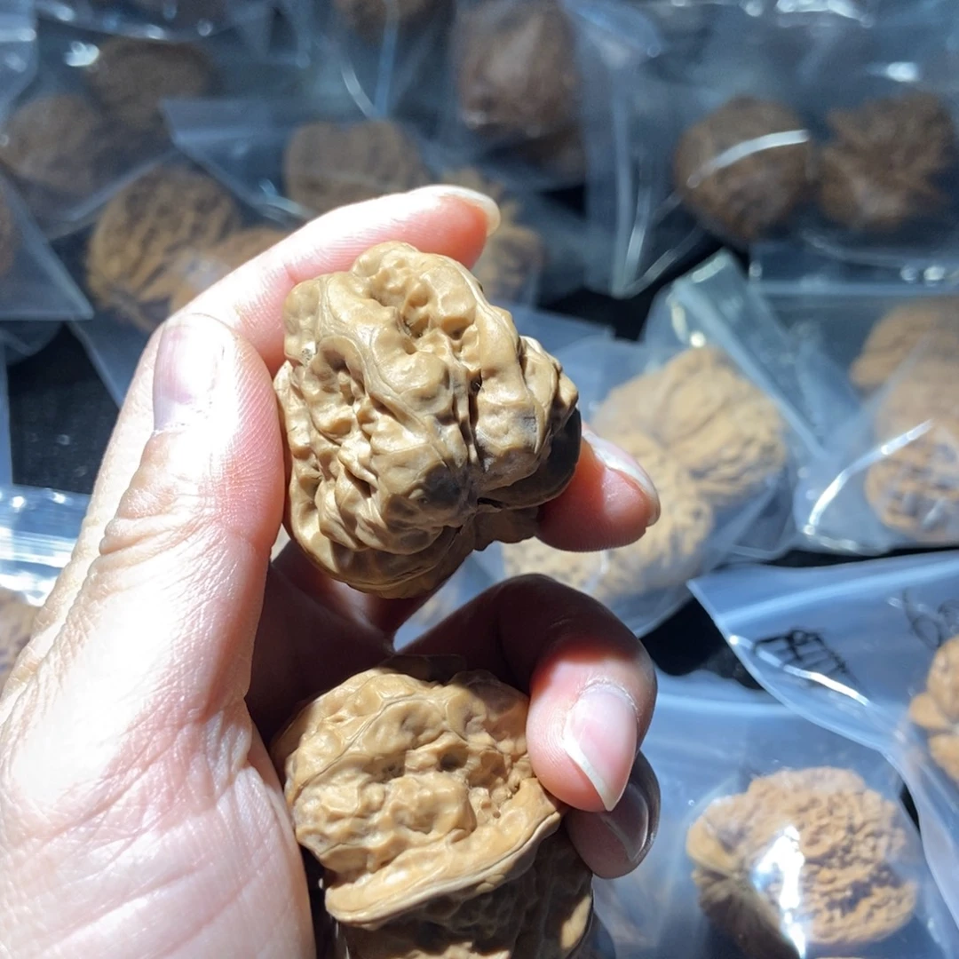 吊坠文玩核桃元宝蛤蟆头150