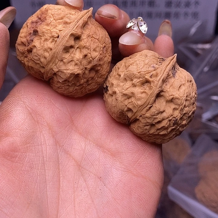 核桃云南野生铁核桃185号40mm