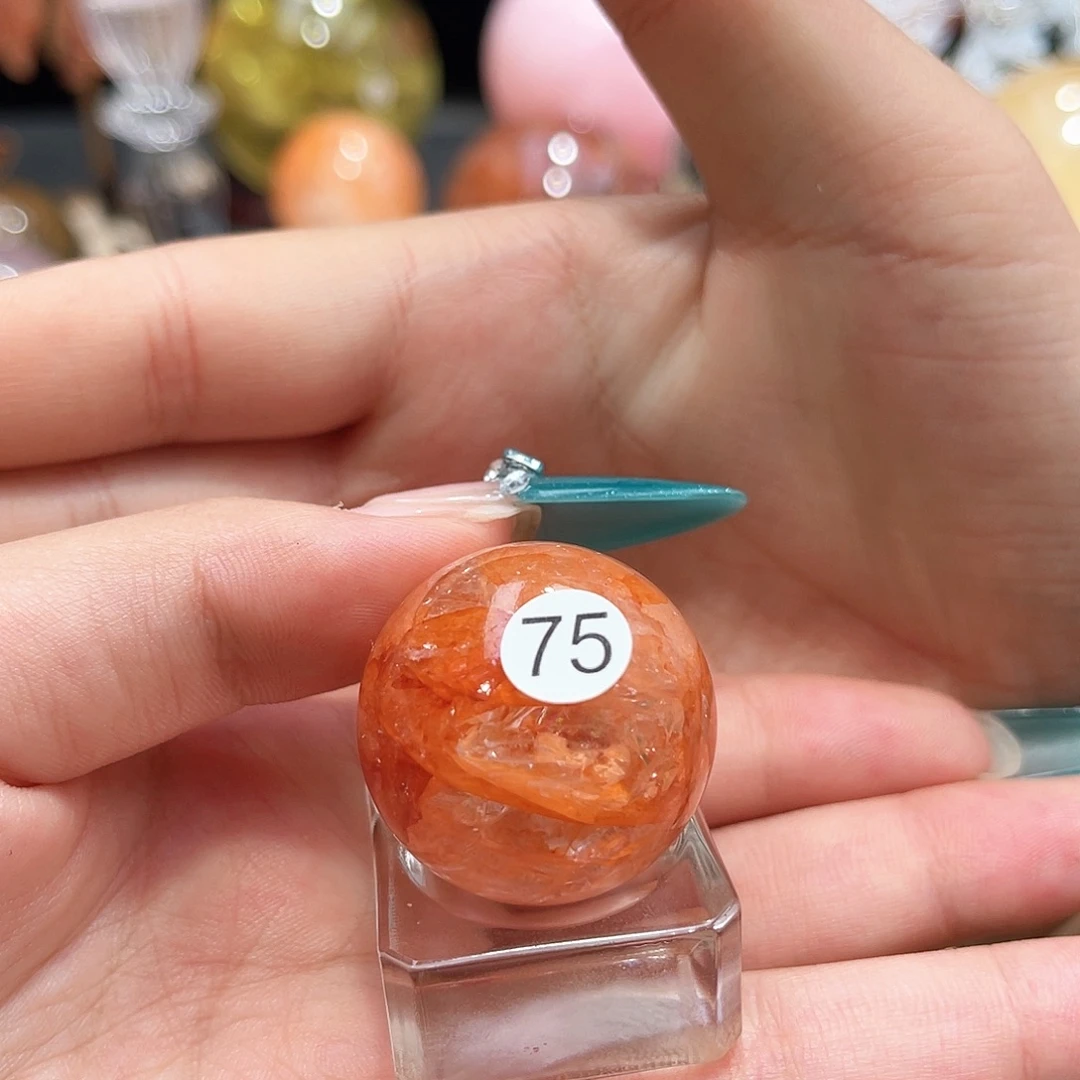 阿***咩水晶珠宝半成品未镶嵌微瑕3.04