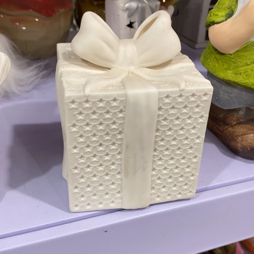 摆件神****＇磕碰工艺品瑕疵不退不换看好再拍