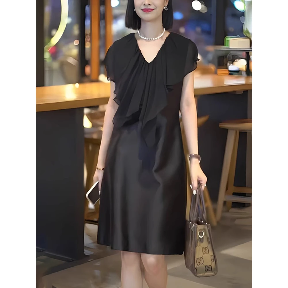 2025夏新款气质名媛轻熟V领设计收腰显瘦小众黑色A字小香风连衣裙