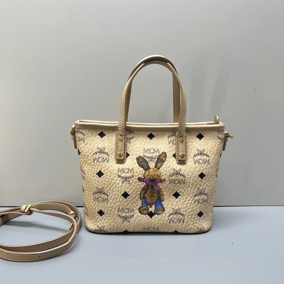 90新 MCM mcm奶茶色兔子迷你菜篮子20x16x8cmG122601