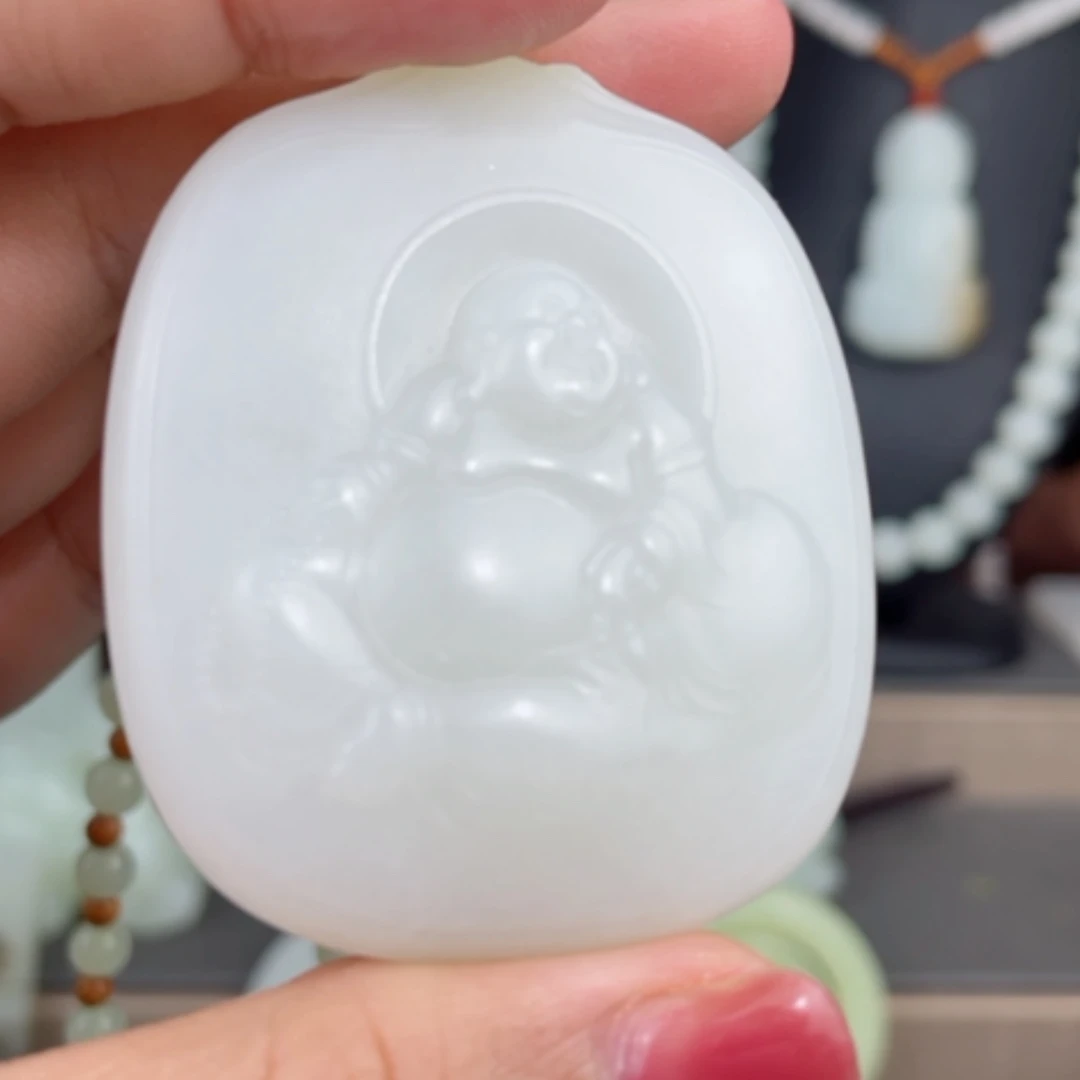 【闪购商品】颈饰未镶嵌和田玉