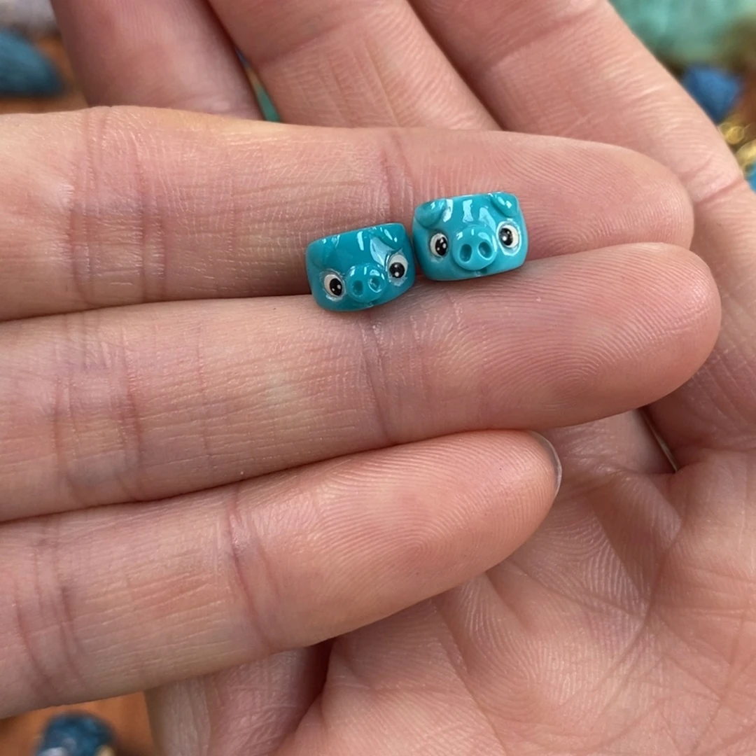 绿松石未镶嵌。猪猪大肠