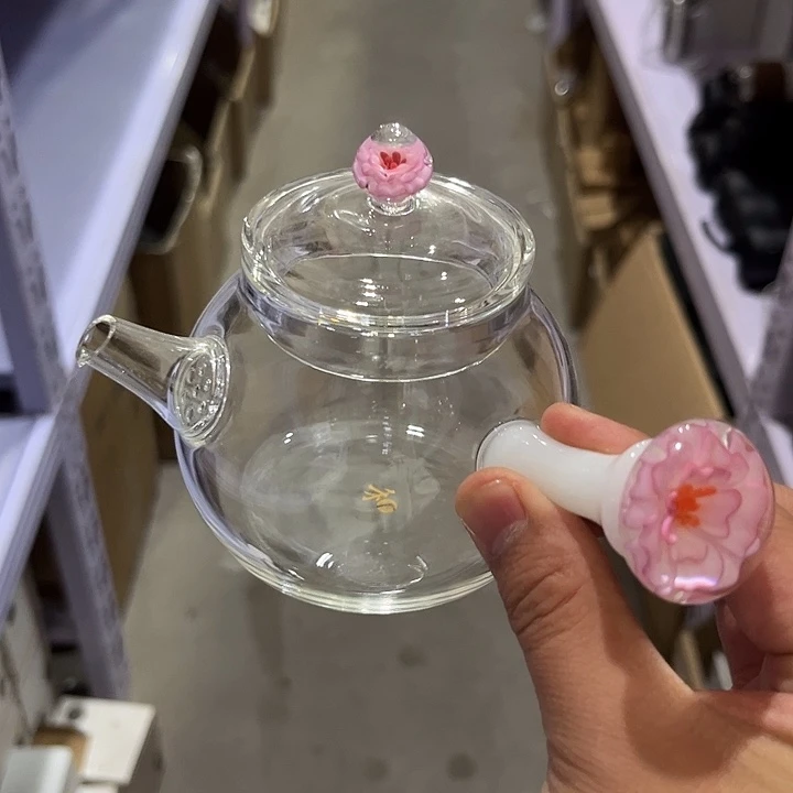 侧把白玉粉花泡壶