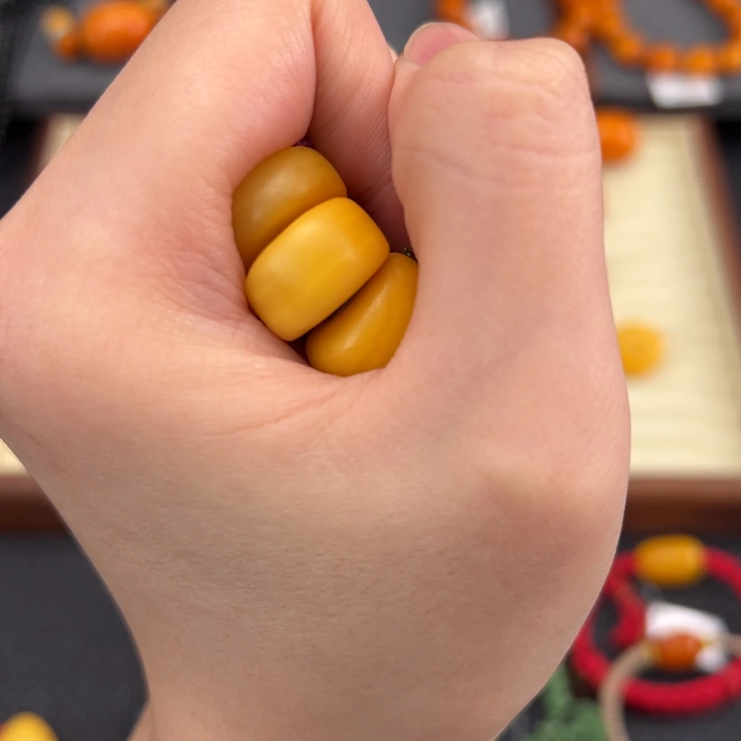 阿***s裸石琥珀未镶嵌定制