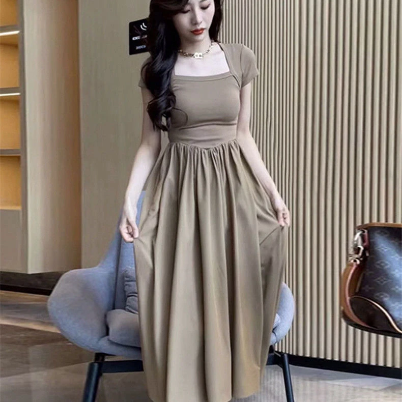 长款连衣裙卡其色