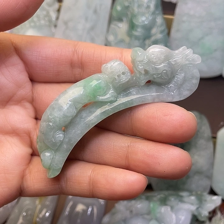 定制翡翠未镶嵌翡翠吊坠