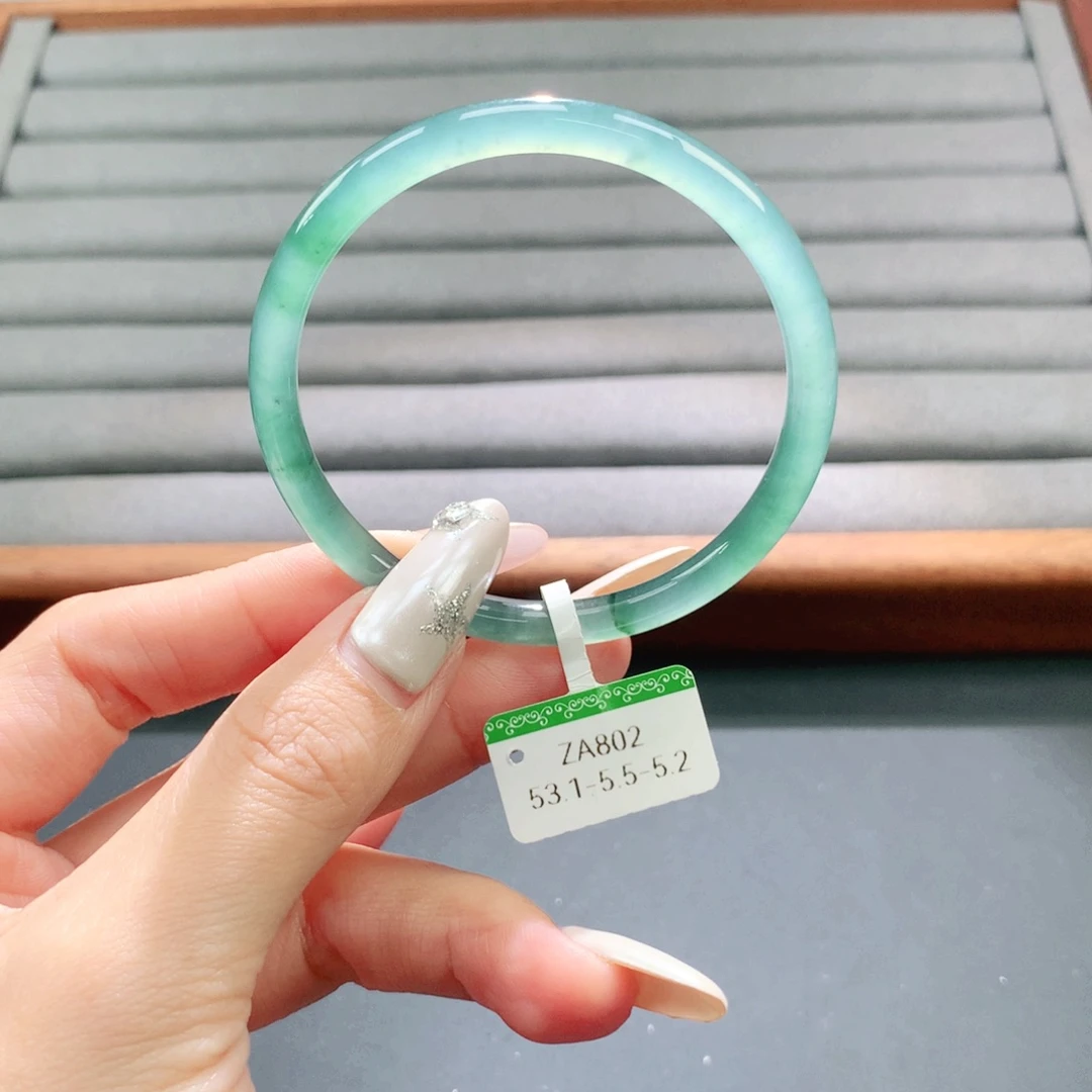 翡翠未镶嵌手镯天然