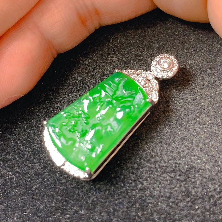 颈饰未镶嵌翡翠翡翠