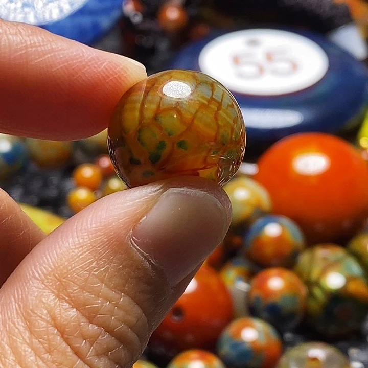 卫***洪玛瑙/玉髓未镶嵌颈饰