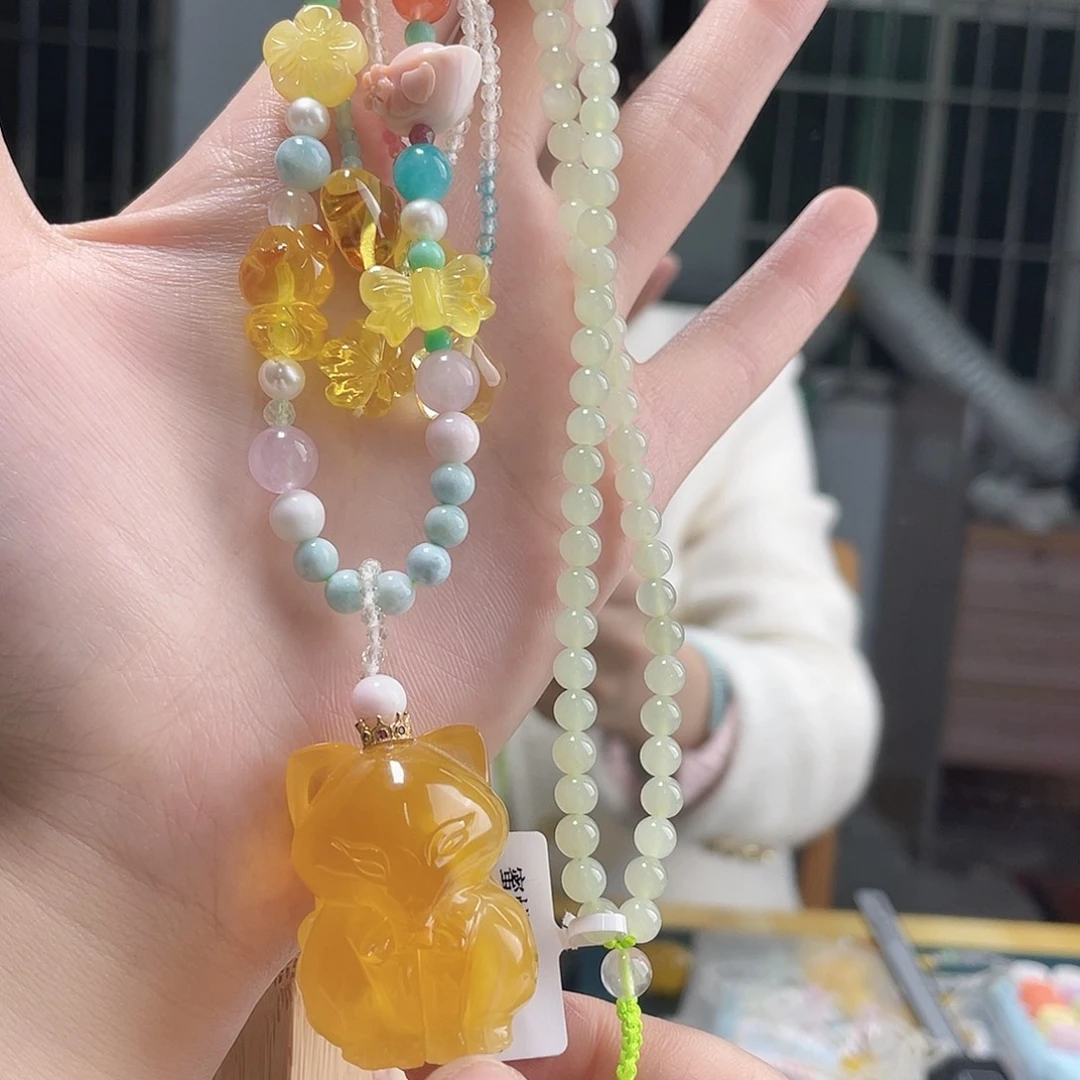 蜜蜡银S925镶嵌裸石九尾吊坠